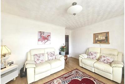 29 Kilmeny Court, Ardrossan, KA22 8DJ - image 9