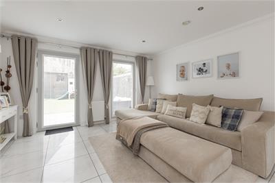 7 Peebles Terrace, Muirhouse, Edinburgh, EH4 4UE - image 3