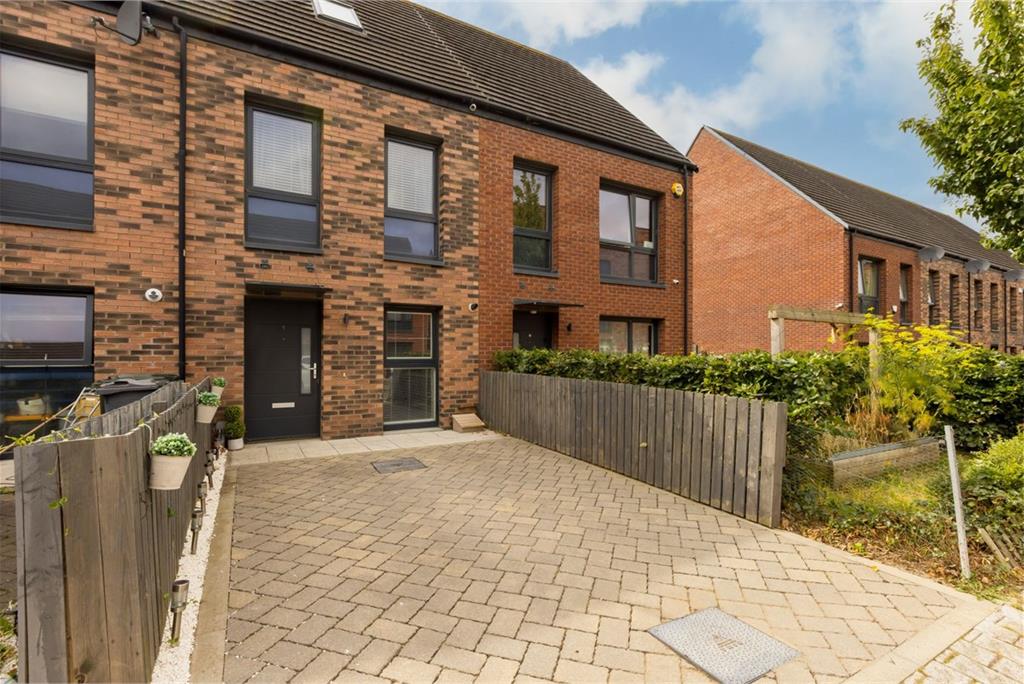 7 Peebles Terrace, Muirhouse, Edinburgh, EH4 4UE - image 1