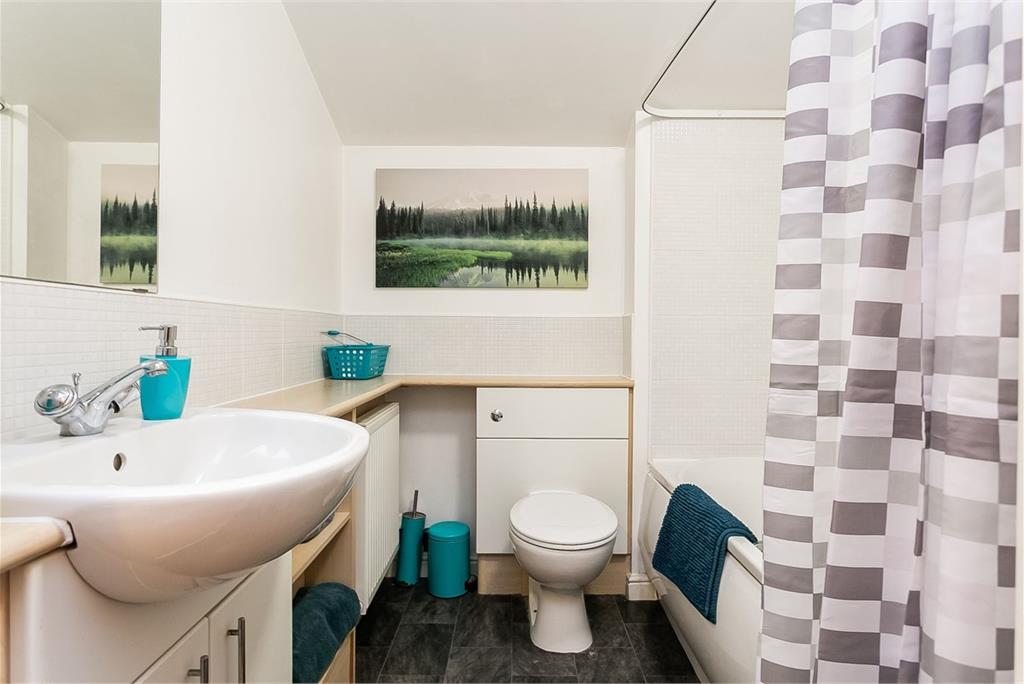 Flat 15,
5 Allanfield Place,
Edinburgh,
EH7 5AJ - image 14