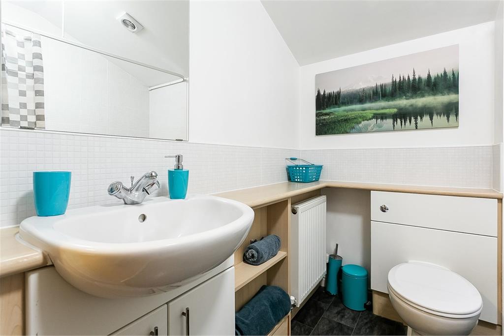 Flat 15,
5 Allanfield Place,
Edinburgh,
EH7 5AJ - image 15