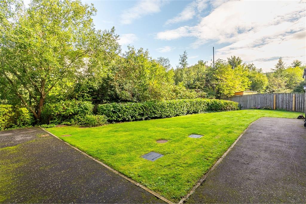 Flat 15,
5 Allanfield Place,
Edinburgh,
EH7 5AJ - image 19