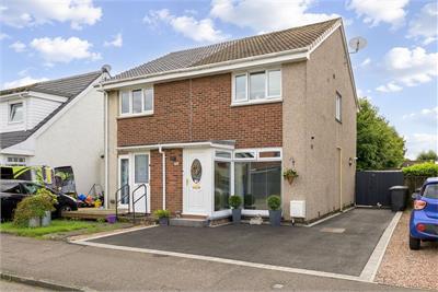 40 Grey Craigs, Cairneyhill, KY12 8XN - image 1