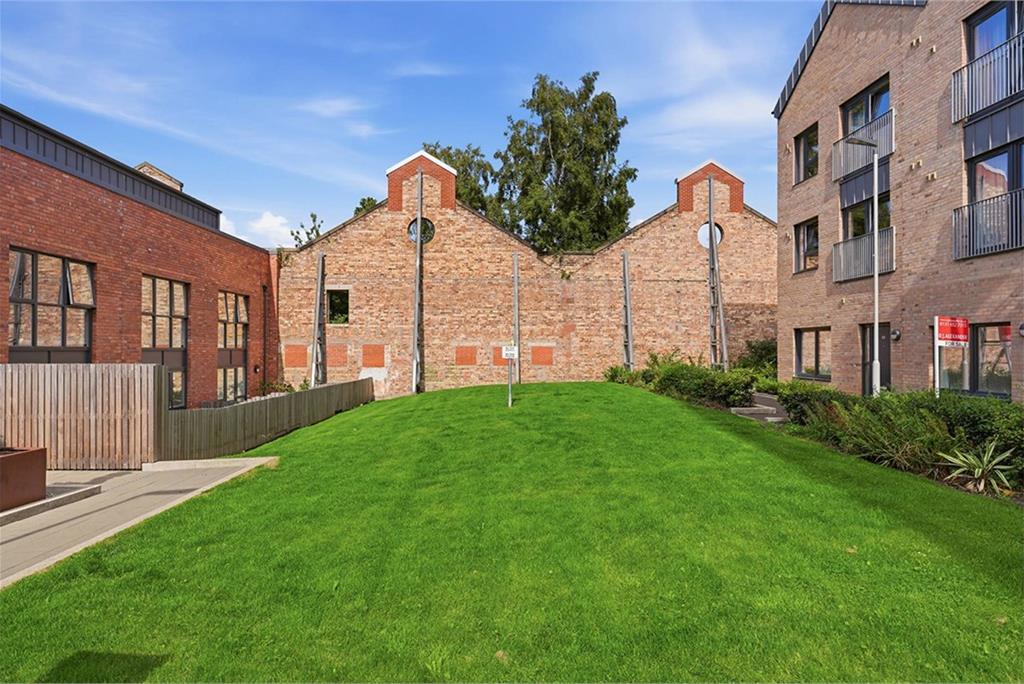 Flat 36, 32 Dryden Street, Leith, EH7 4GQ - image 20