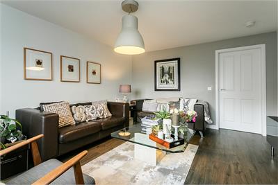 34 Hapland Bow, Edinburgh, EH17 8UZ - image 3