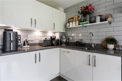 34 Hapland Bow, Edinburgh, EH17 8UZ - image 6