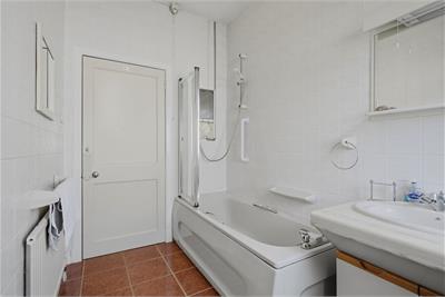31 House O'Hill Avenue, Blackhall, Edinburgh, EH4 5DN - image 9