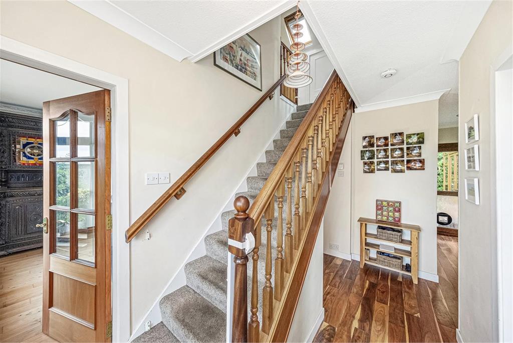 176 Golfdrum Street,
Dunfermline,
KY12 8DX - image 13