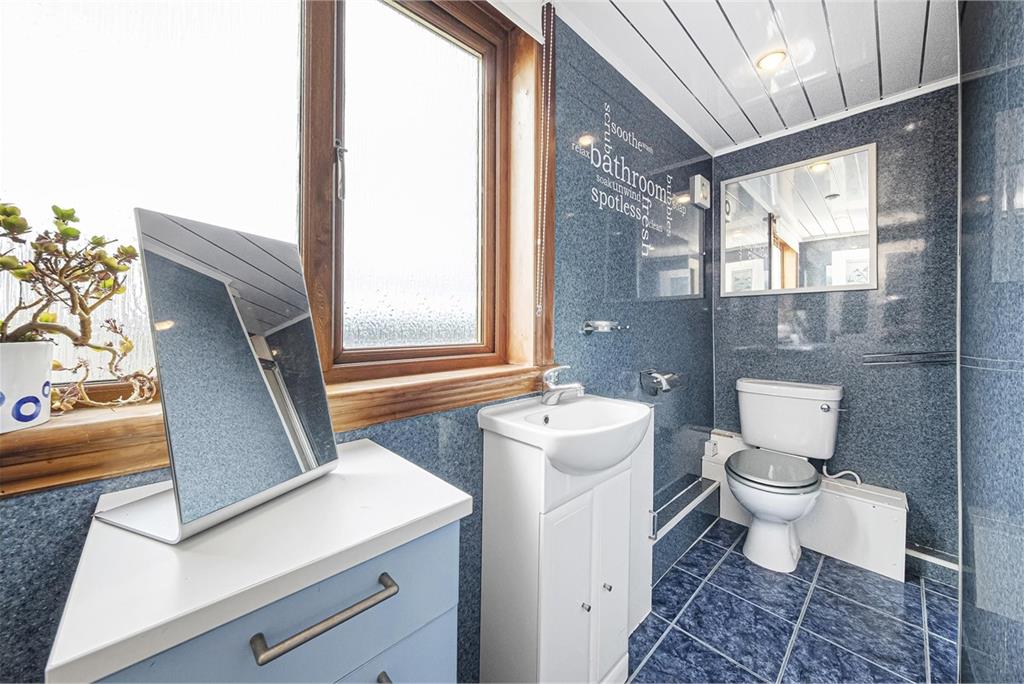 176 Golfdrum Street,
Dunfermline,
KY12 8DX - image 18