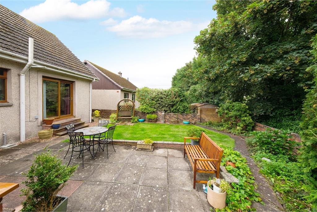 176 Golfdrum Street,
Dunfermline,
KY12 8DX - image 24