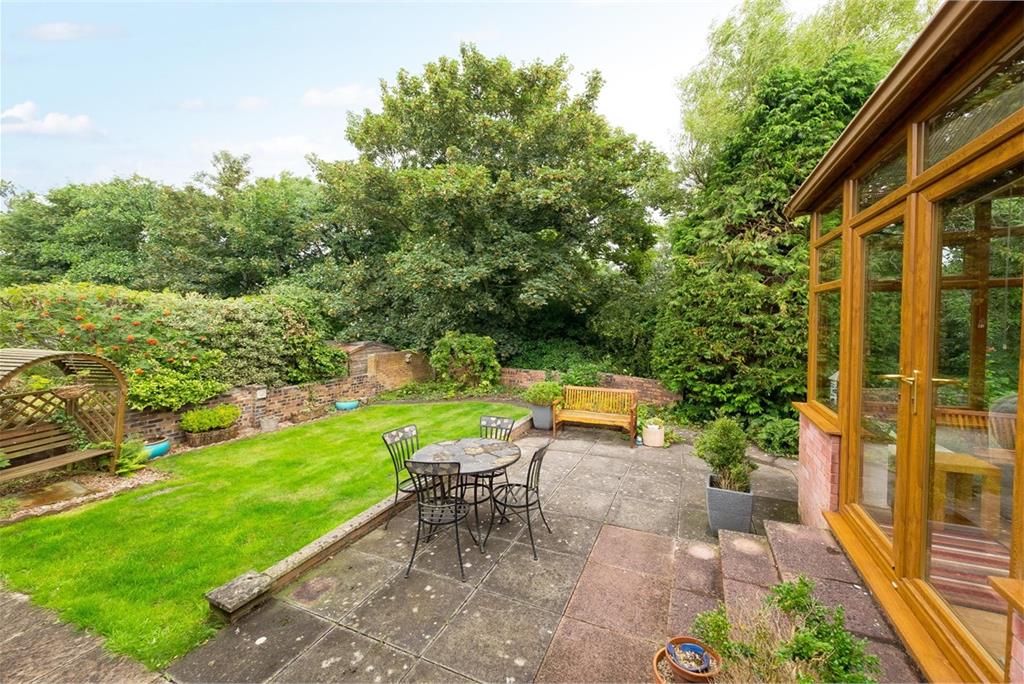 176 Golfdrum Street,
Dunfermline,
KY12 8DX - image 25
