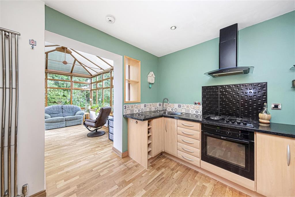 176 Golfdrum Street,
Dunfermline,
KY12 8DX - image 10