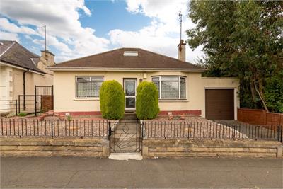 4 Priestfield Crescent, EDINBURGH, EH16 5JQ - image 1