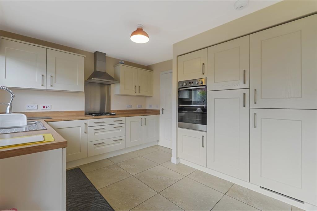 12 Millcraig Mews,
Winchburgh,
Broxburn,
EH52 6WG - image 3