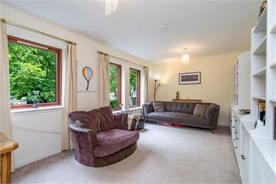 4/4 Dun-Ard Garden, Edinburgh, EH9 2HZ - image 2