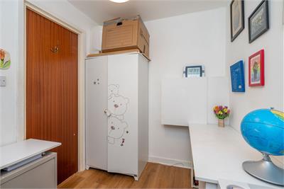 4/4 Dun-Ard Garden, Edinburgh, EH9 2HZ - image 29