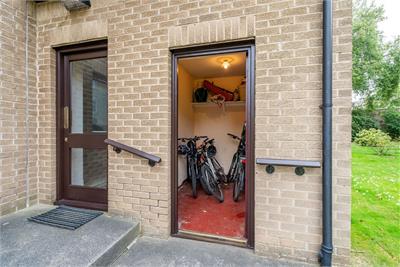 4/4 Dun-Ard Garden, Edinburgh, EH9 2HZ - image 32