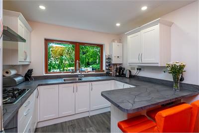 4/4 Dun-Ard Garden, Edinburgh, EH9 2HZ - image 9