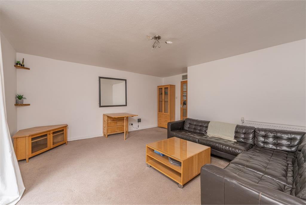 4/6 Duart Crescent,
Edinburgh,
EH4 7JS - image 4