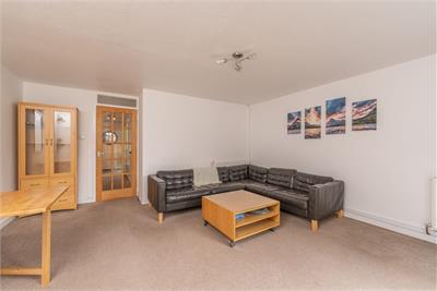 4/6 Duart Crescent, Edinburgh, EH4 7JS - image 5