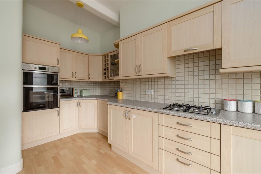 64/4 Ashley Terrace, Edinburgh, EH11 1RU - image 9
