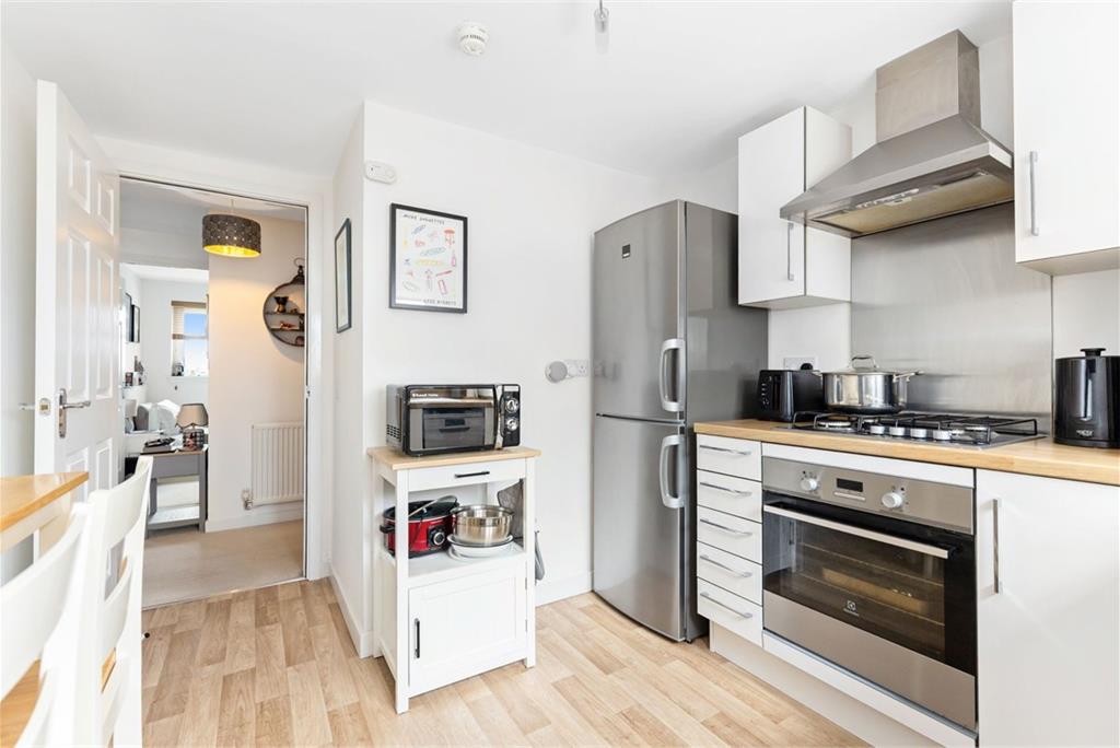 34/5 Torwood Crescent, Corstorphine, Edinburgh, EH12 9GJ - image 4