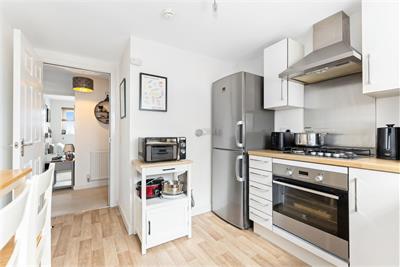 34/5 Torwood Crescent, Corstorphine, Edinburgh, EH12 9GJ - image 4