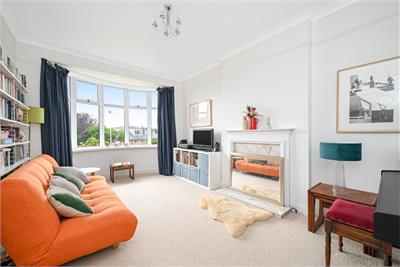13 Blinkbonny Grove, Ravelston, Edinburgh, EH4 3HH - image 2