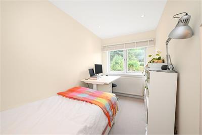 13 Blinkbonny Grove, Ravelston, Edinburgh, EH4 3HH - image 13