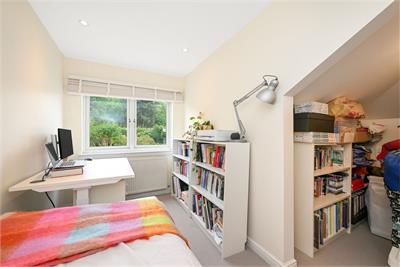 13 Blinkbonny Grove, Ravelston, Edinburgh, EH4 3HH - image 14