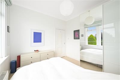 13 Blinkbonny Grove, Ravelston, Edinburgh, EH4 3HH - image 10