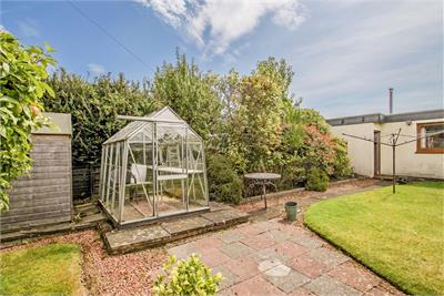 36 Pitbauchlie Bank, Dunfermline, KY11 8DP - image 20