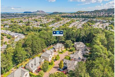 5 Rattray Way, Greenbank, Edinburgh, EH10 5TU - image 2