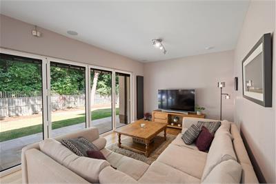 5 Rattray Way, Greenbank, Edinburgh, EH10 5TU - image 7