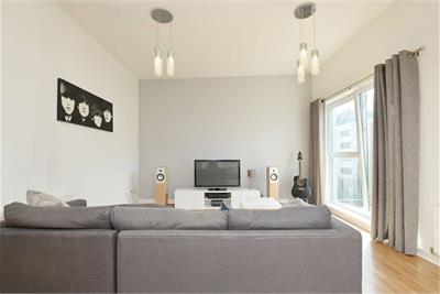 Flat 6, 2 East Pilton Farm Place, Fettes, EH5 2QJ - image 2
