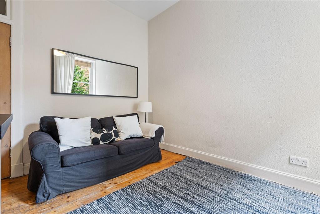 42 (1F1) Brunswick Road, Edinburgh, EH7 5PF - image 3