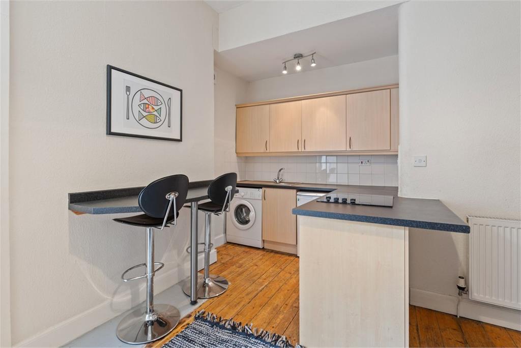 42 (1F1) Brunswick Road, Edinburgh, EH7 5PF - image 4