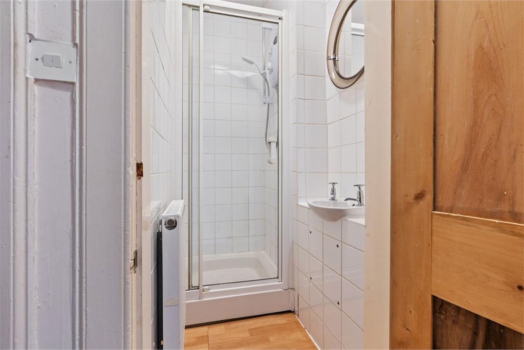 42 (1F1) Brunswick Road, Edinburgh, EH7 5PF - image 8