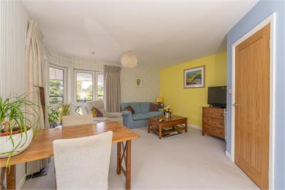 28/12 Greenpark, Edinburgh, EH17 7TB - image 4