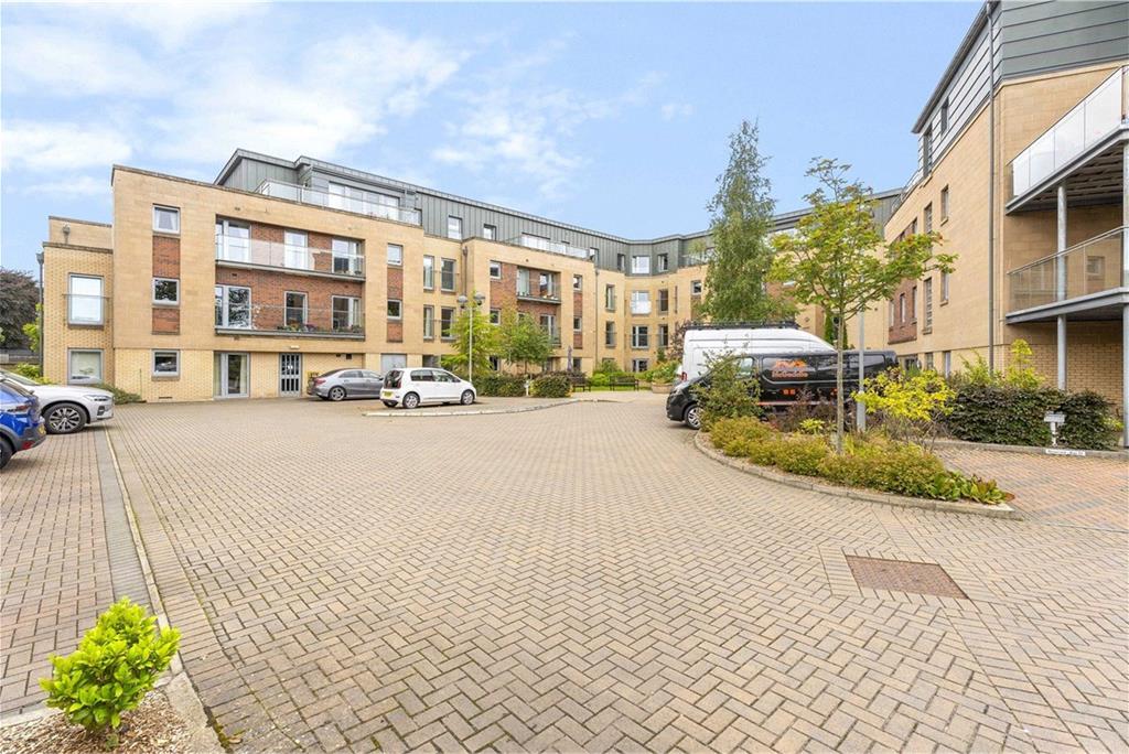 Flat 5, Lyle Court,
25 Barnton Grove,
Barnton,
Edinburgh,
EH4 6EZ - image 12