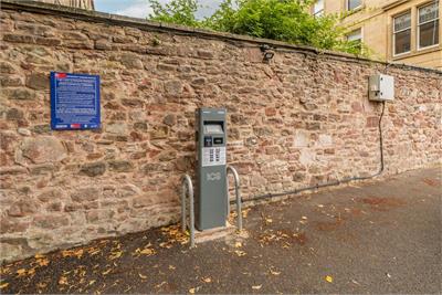 38 Falcon Court, Edinburgh, EH10 4AF - image 11