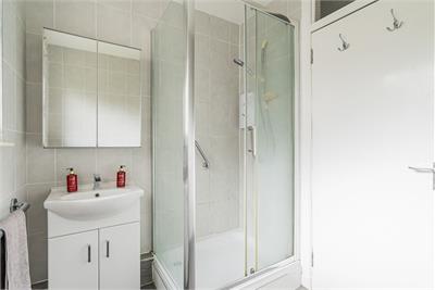 38 Falcon Court, Edinburgh, EH10 4AF - image 24