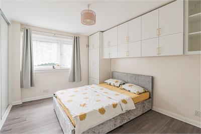 38 Falcon Court, Edinburgh, EH10 4AF - image 6