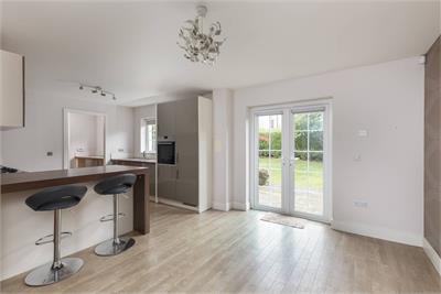 3 North Platt Crescent, Ratho, EH28 8JT - image 4