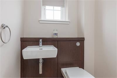 3 North Platt Crescent, Ratho, EH28 8JT - image 9