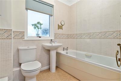 6 West Lynn Grove, West Linton EH46 7HX - image 16