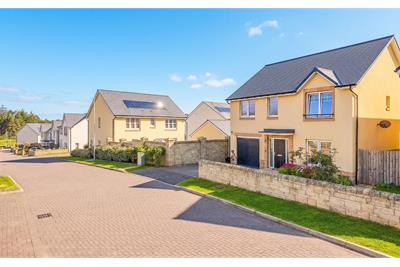 63 Sycamore Drive,
Penicuik,
EH26 0FS - image 31