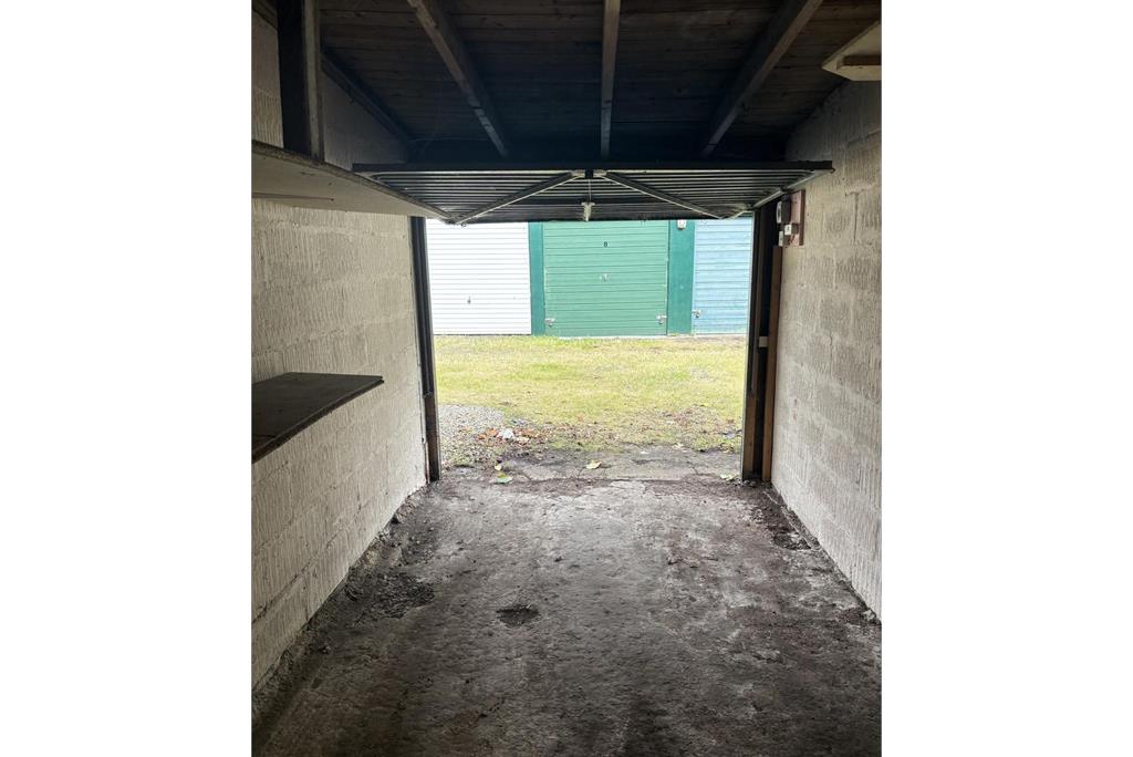 Garage 15, 15 Salisbury Road, Newington, Edinburgh, EH16 5AA - image 5