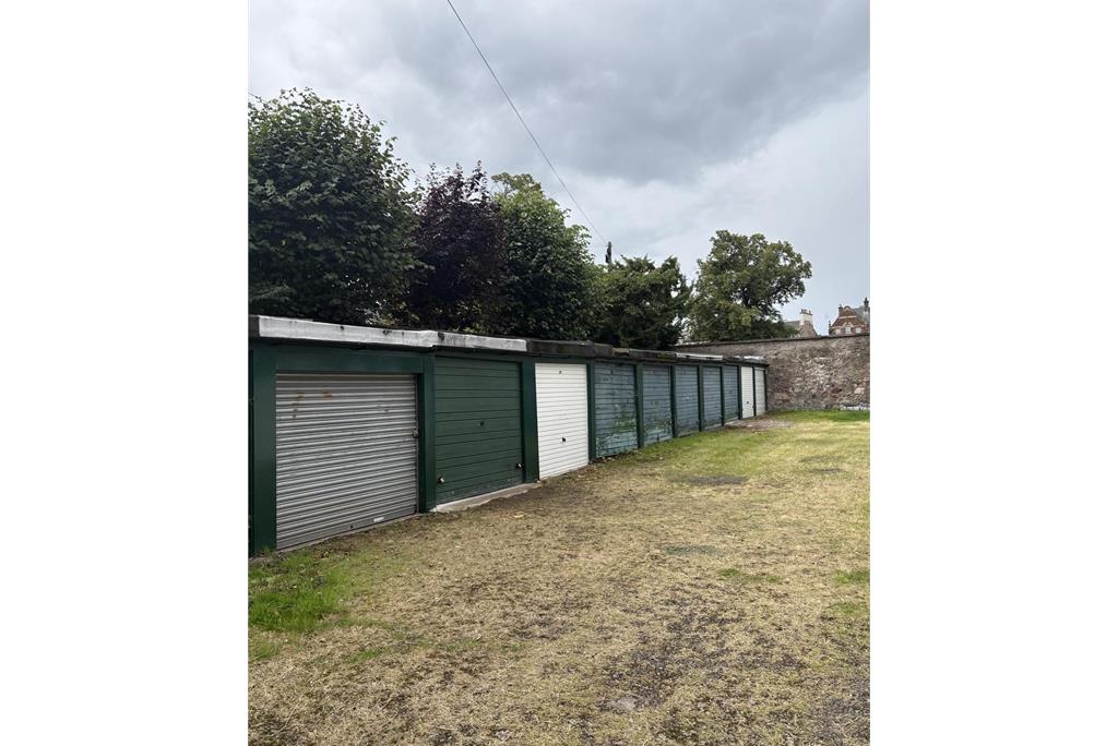 Garage 15, 15 Salisbury Road, Newington, Edinburgh, EH16 5AA - image 7