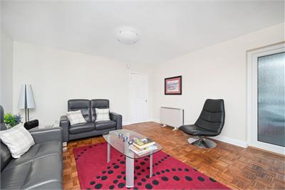 58 Falcon Court, Morningside, Edinburgh, EH10 4AF - image 2